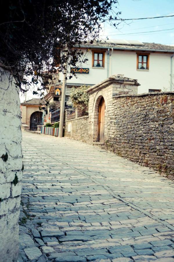 Hotel Domino Gjirokastër Eksteriør billede