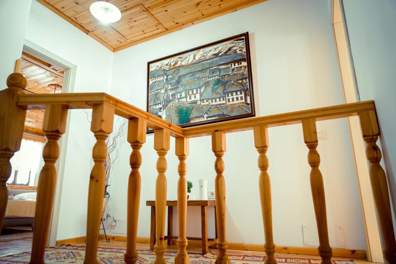 Hotel Domino Gjirokastër Eksteriør billede
