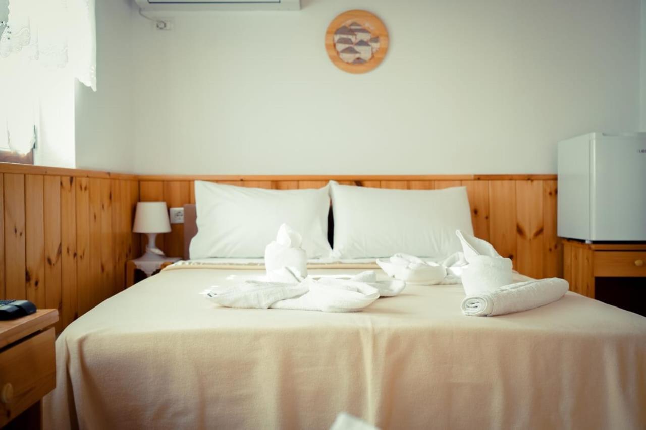 Hotel Domino Gjirokastër Eksteriør billede