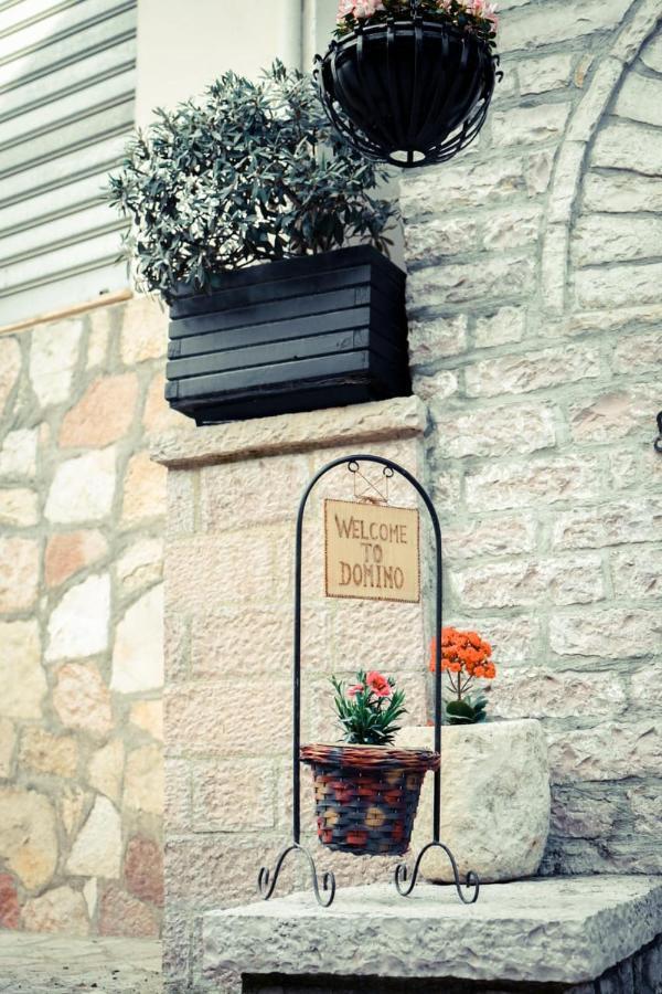 Hotel Domino Gjirokastër Eksteriør billede